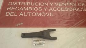 Nissan 30531-P0151 - HORQUILLA EMBRAGUE