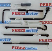 Toyota KITMALETERO - KIT HERRAMIENTAS MALETERO TOYOTA LAND CRUISER J12